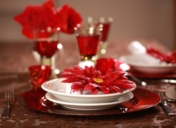 Elegant Entertaining – Set a More Festive Table with the Right Floral Accents